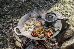 Petromax KR1 Gietijzeren Steelpan Met Deksel (1 Liter) 21 Petromax KR1 Gietijzeren Steelpan Met Deksel (1 Liter) -Buiten Kamperen 1200x799 15